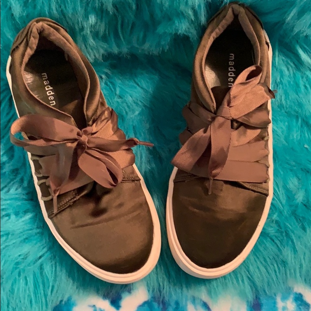 Madden Girl NWOT satin band slip on ribbon shoes